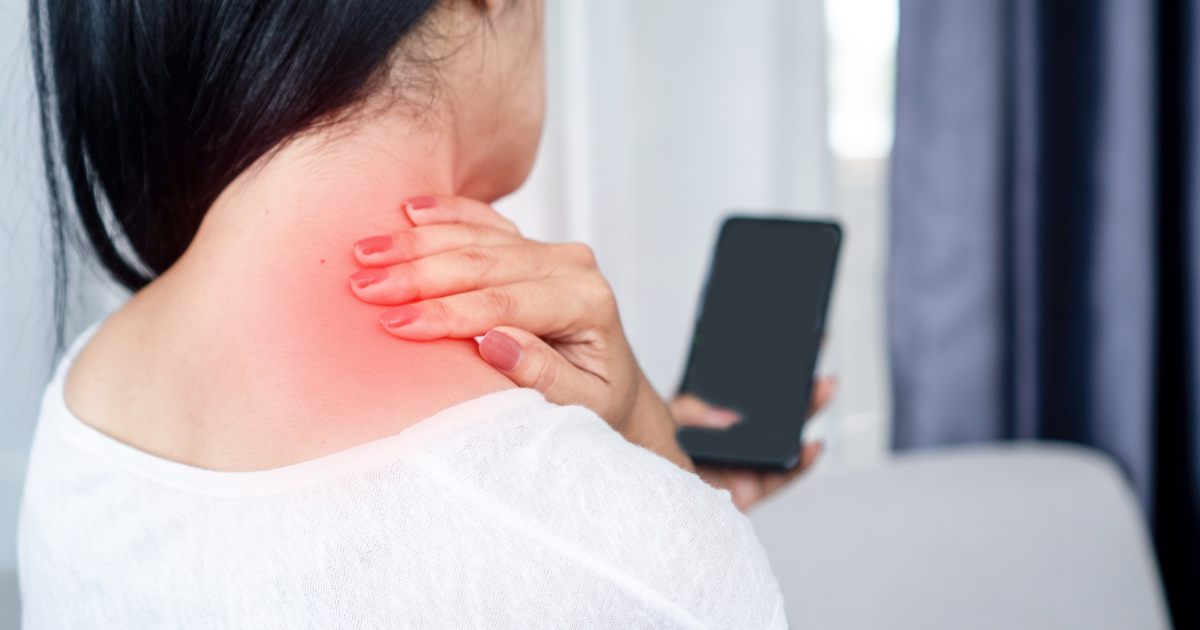Neck pain chiropractors in Vancouver WA help with "tech neck"